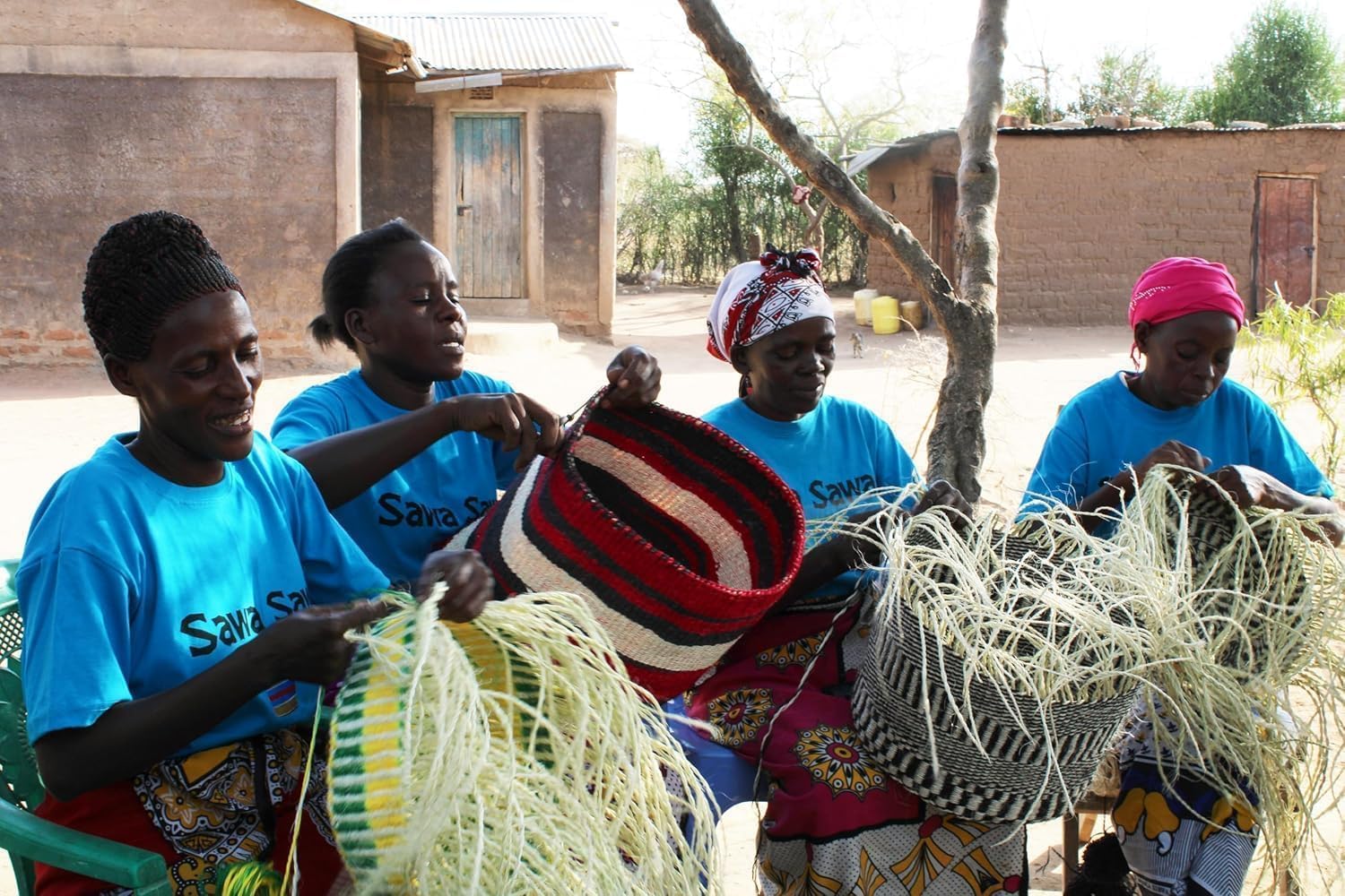 Waves on Earth Handmade Sisal Straw Tote Bag, Lightweight Market Basket with Leather Strap Handles and Button Closure, Large Straw Purse for Travel, Handmade Summer Beach Lifestyle Tote Handbag - Image 9